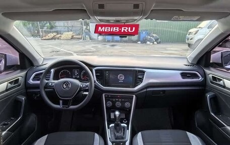 Volkswagen T-Roc I, 2021 год, 1 600 000 рублей, 10 фотография