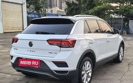 Volkswagen T-Roc I, 2021 год, 1 600 000 рублей, 4 фотография