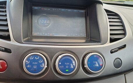 Mitsubishi L200 IV рестайлинг, 2007 год, 1 180 000 рублей, 11 фотография