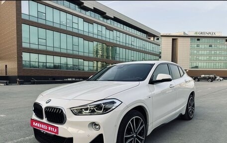 BMW X2, 2018 год, 2 900 000 рублей, 3 фотография
