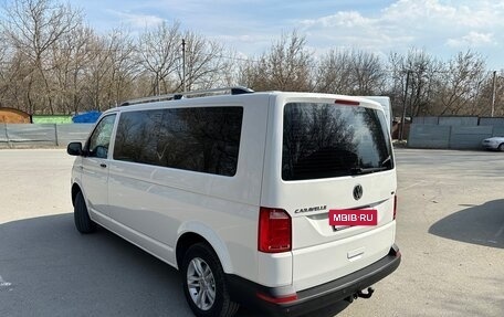 Volkswagen Caravelle T6 рестайлинг, 2018 год, 2 750 000 рублей, 2 фотография