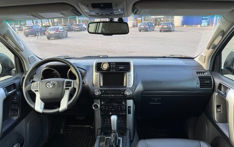 Toyota Land Cruiser Prado 150 рестайлинг 2, 2012 год, 3 150 000 рублей, 2 фотография