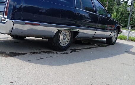 Cadillac Fleetwood II, 1994 год, 2 500 000 рублей, 8 фотография