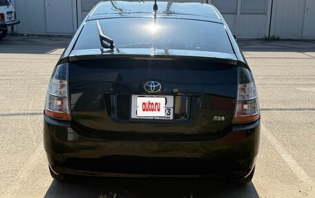 Toyota Prius, 2004 год, 550 000 рублей, 4 фотография