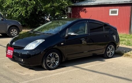 Toyota Prius, 2004 год, 550 000 рублей, 7 фотография