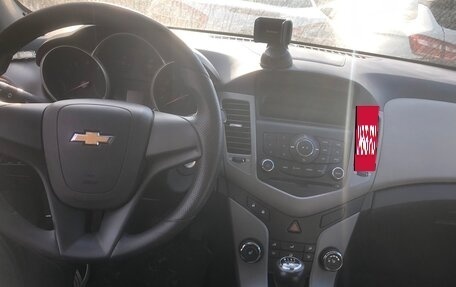 Chevrolet Cruze II, 2011 год, 685 000 рублей, 5 фотография