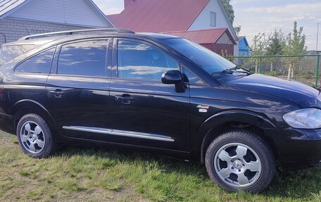 SsangYong Rodius I, 2010 год, 1 199 000 рублей, 1 фотография