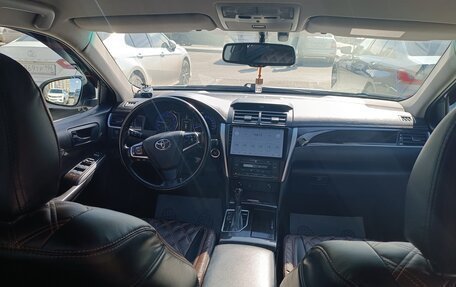 Toyota Camry, 2017 год, 2 350 000 рублей, 5 фотография