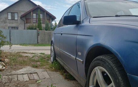 BMW 5 серия, 1998 год, 650 000 рублей, 11 фотография