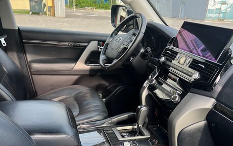 Toyota Land Cruiser 200, 2015 год, 5 495 000 рублей, 14 фотография
