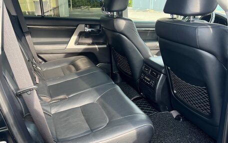 Toyota Land Cruiser 200, 2015 год, 5 495 000 рублей, 22 фотография