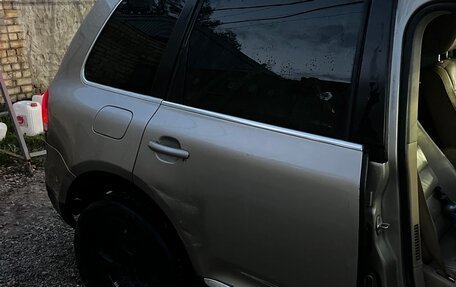 Volkswagen Touareg III, 2005 год, 700 000 рублей, 3 фотография