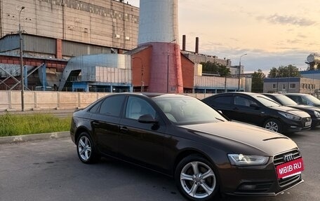 Audi A4, 2012 год, 1 390 000 рублей, 4 фотография