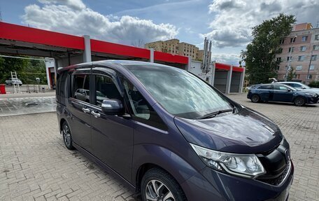 Honda Stepwgn IV, 2015 год, 1 930 000 рублей, 3 фотография