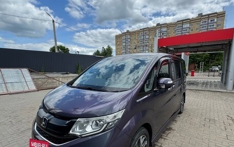 Honda Stepwgn IV, 2015 год, 1 930 000 рублей, 2 фотография