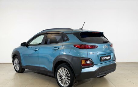 Hyundai Kona I, 2018 год, 1 980 000 рублей, 2 фотография