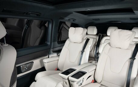 Mercedes-Benz V-Класс, 2025 год, 14 890 000 рублей, 22 фотография