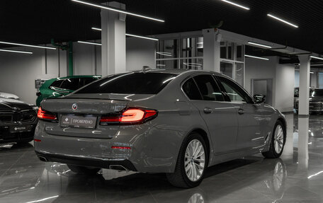 BMW 5 серия, 2022 год, 5 500 000 рублей, 5 фотография