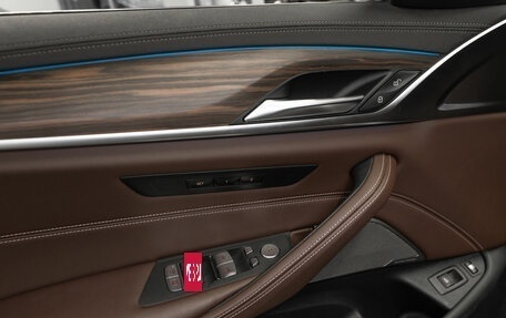 BMW 5 серия, 2022 год, 5 500 000 рублей, 21 фотография