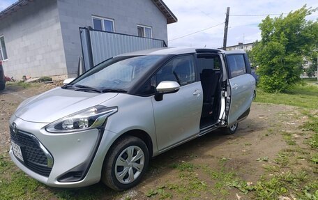 Toyota Sienta II, 2020 год, 1 490 000 рублей, 8 фотография