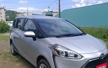 Toyota Sienta II, 2020 год, 1 490 000 рублей, 26 фотография