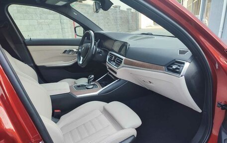 BMW 3 серия, 2021 год, 2 990 000 рублей, 4 фотография