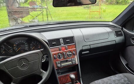 Mercedes-Benz C-Класс, 1997 год, 490 000 рублей, 8 фотография