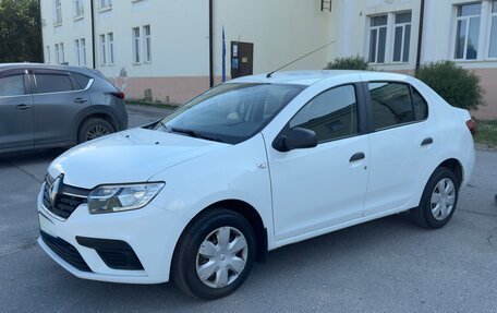 Renault Logan II, 2019 год, 675 000 рублей, 2 фотография