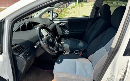 Toyota Verso I, 2013 год, 1 395 000 рублей, 19 фотография