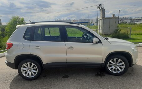 Volkswagen Tiguan I, 2011 год, 1 040 000 рублей, 2 фотография