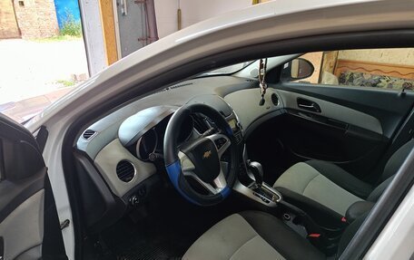 Chevrolet Cruze II, 2013 год, 305 000 рублей, 6 фотография