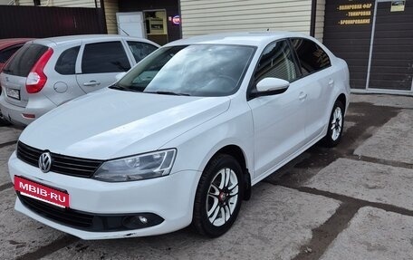 Volkswagen Jetta VI, 2014 год, 1 100 000 рублей, 3 фотография