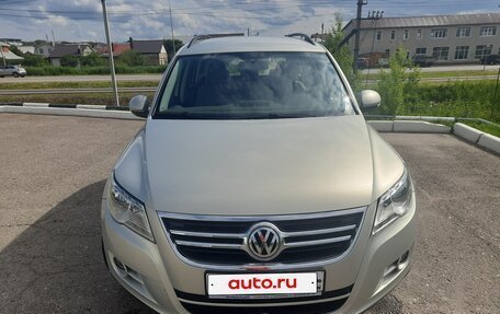 Volkswagen Tiguan I, 2011 год, 1 040 000 рублей, 3 фотография