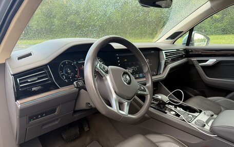 Volkswagen Touareg III, 2018 год, 5 950 000 рублей, 9 фотография