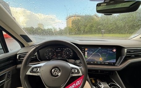 Volkswagen Touareg III, 2018 год, 5 950 000 рублей, 13 фотография