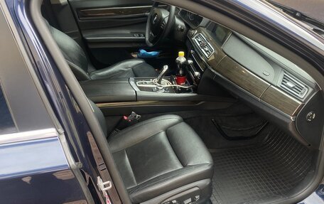 BMW 7 серия, 2013 год, 2 450 000 рублей, 10 фотография