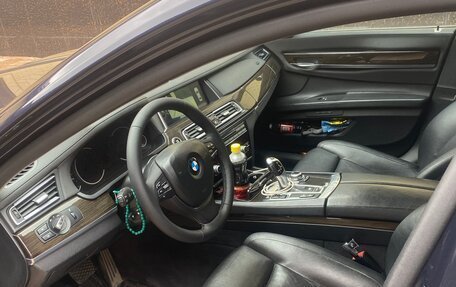 BMW 7 серия, 2013 год, 2 450 000 рублей, 13 фотография