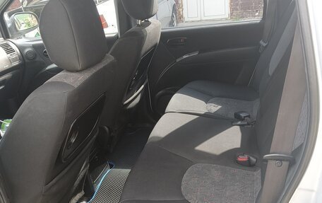 Hyundai Matrix I рестайлинг, 2002 год, 485 000 рублей, 17 фотография