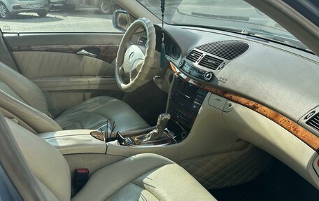 Mercedes-Benz E-Класс, 2004 год, 650 000 рублей, 8 фотография
