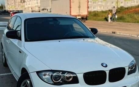 BMW 1 серия, 2010 год, 850 000 рублей, 5 фотография