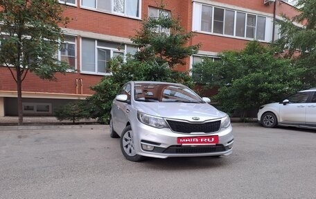 KIA Rio III рестайлинг, 2016 год, 1 099 000 рублей, 2 фотография