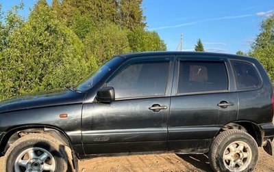 Chevrolet Niva I рестайлинг, 2005 год, 240 000 рублей, 1 фотография
