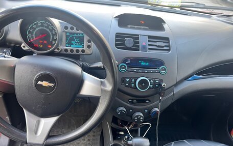 Chevrolet Spark III, 2011 год, 690 000 рублей, 4 фотография