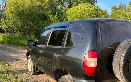 Chevrolet Niva I рестайлинг, 2005 год, 240 000 рублей, 2 фотография