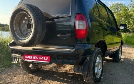 Chevrolet Niva I рестайлинг, 2005 год, 240 000 рублей, 3 фотография
