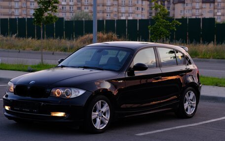 BMW 1 серия, 2007 год, 750 000 рублей, 1 фотография