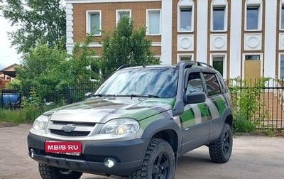 Chevrolet Niva I рестайлинг, 2017 год, 890 000 рублей, 1 фотография