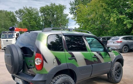 Chevrolet Niva I рестайлинг, 2017 год, 890 000 рублей, 6 фотография