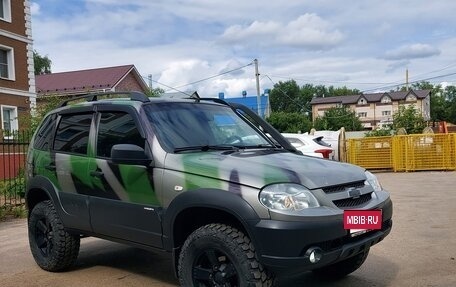 Chevrolet Niva I рестайлинг, 2017 год, 890 000 рублей, 8 фотография