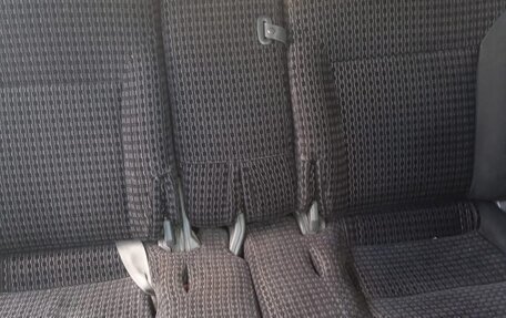 Honda Stream I рестайлинг, 2001 год, 400 000 рублей, 13 фотография